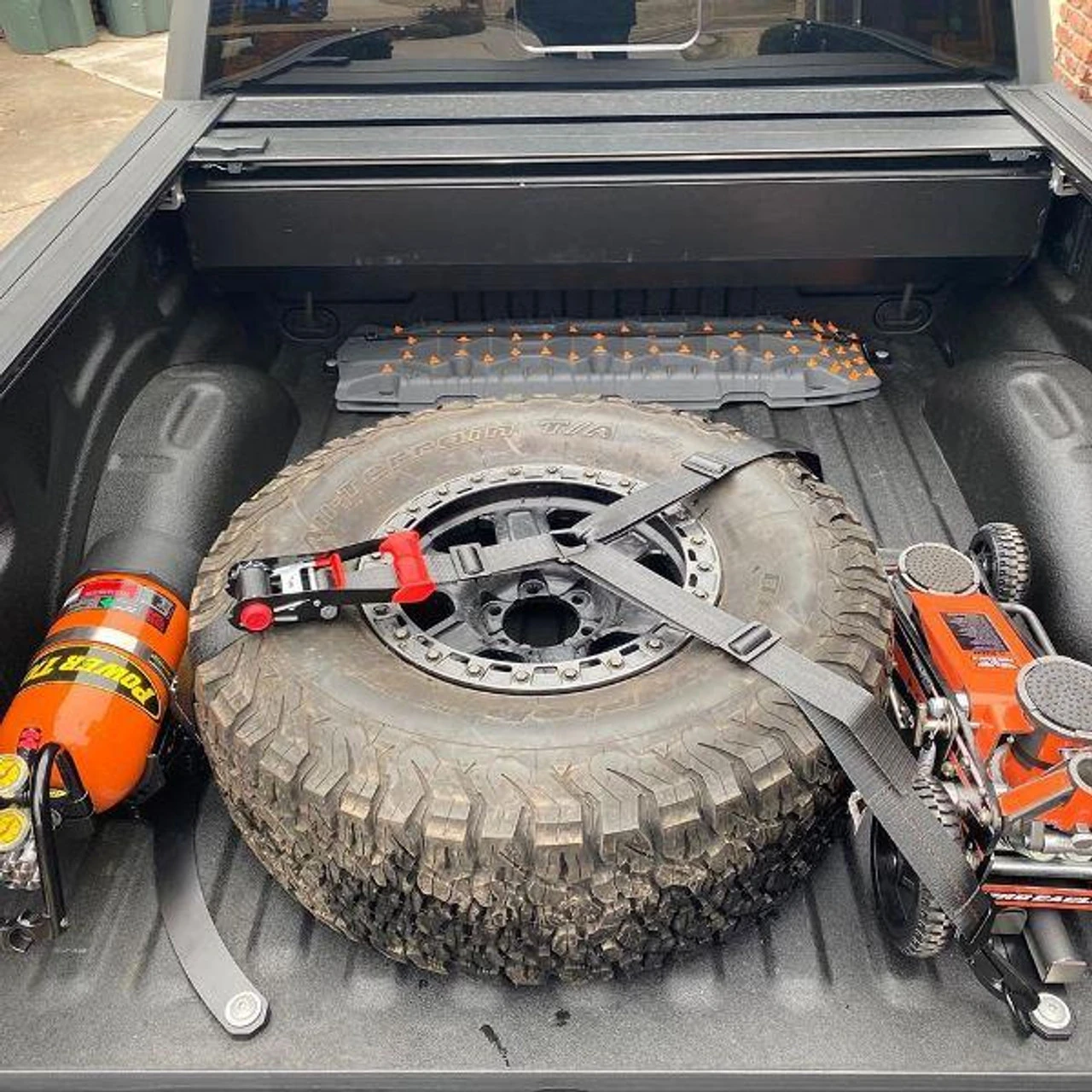 JDS Arched Tire Mount Bracket W/ Power Tank Mount - Gen 2/Gen 3 Raptor 3 JDS Arched Tire Mount Bracket W/ Power Tank Mount - Gen 2/Gen 3 Raptor