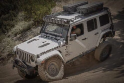 Rugged Cases -Auto Parts Store Roam Rugged Case on roof 85232.1693831991