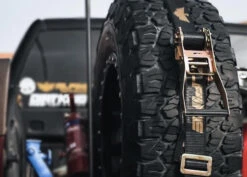 Raptor Junkies Single Strap Tire Tie Down (Blue) -Auto Parts Store alpine ratchet close up 002 74485.1687610798