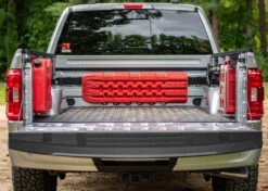 BuiltRight Bulkhead Accessory Rail System: 15+ F-150/Raptor (5.5 Ft. Bed) -Auto Parts Store builtright f150 bed rail system 003 71928.1681349670