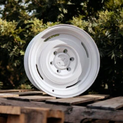 17" Analog HD Wheels -Auto Parts Store fiftee52 white analog 004 93165.1677091589