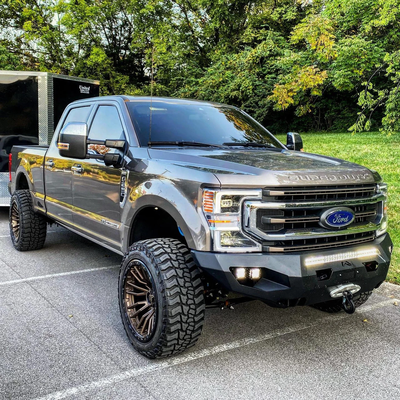 Mickey Thompson Baja Boss M/T - Mud Terrian Tire - 40X13.50R17LT 6 Mickey Thompson Baja Boss M/T - Mud Terrian Tire - 40X13.50R17LT - Image 4